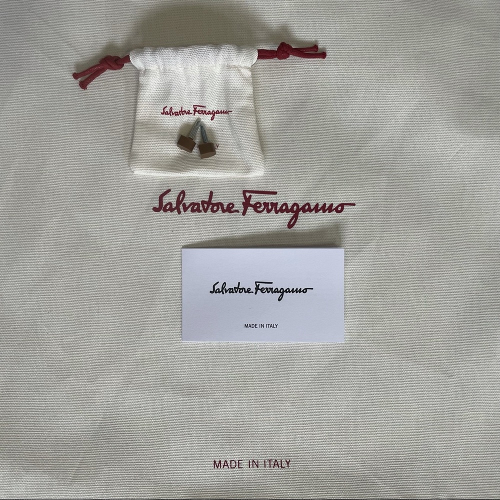 🆕 Salvatore Ferragamo Osimo Glitter Leather Pumps - Picture 13 of 14